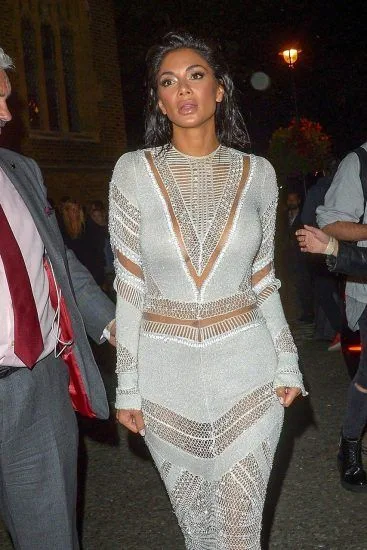 Nicole Scherzinger Braless trên Tuần lễ thời trang London