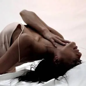 17-ニコール-シャージンガー-セクシー