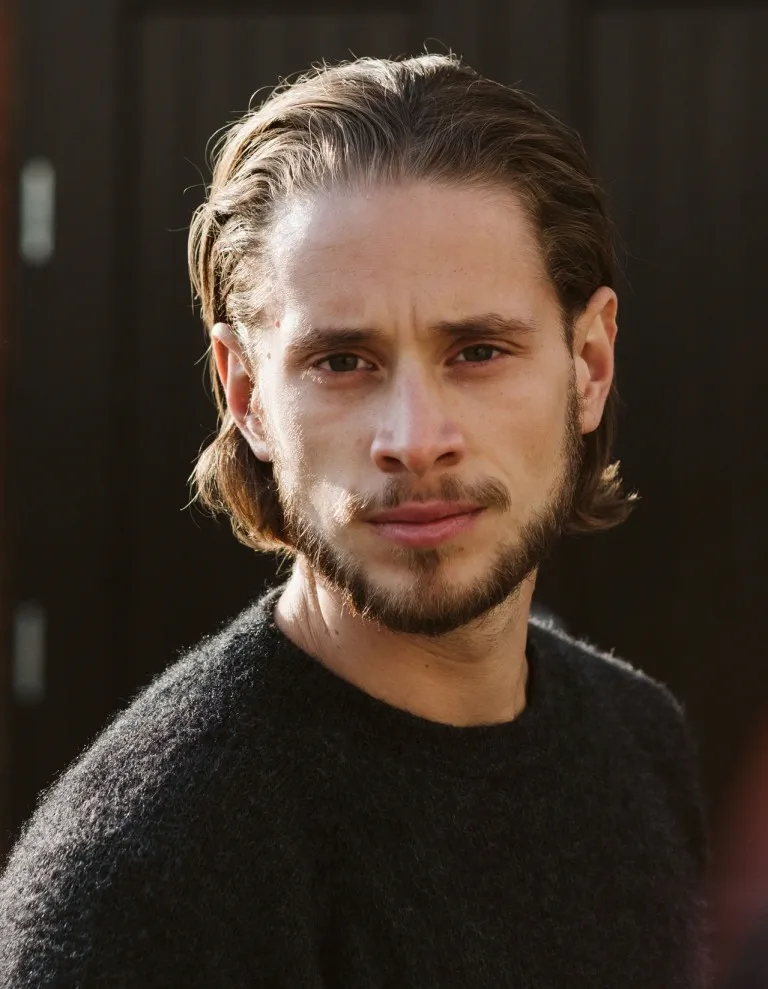 Nils Rovira-Munoz Nude