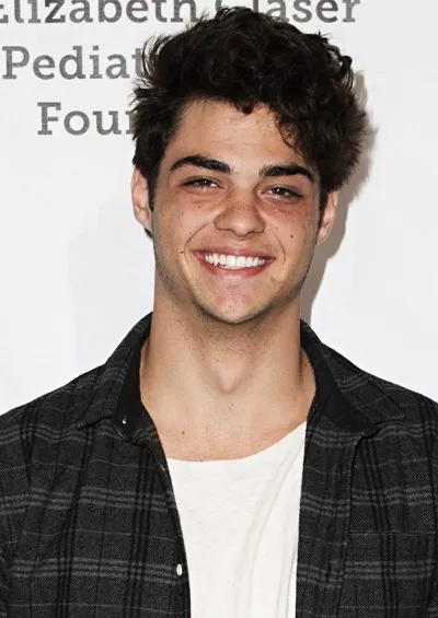 Noah Centineo nude