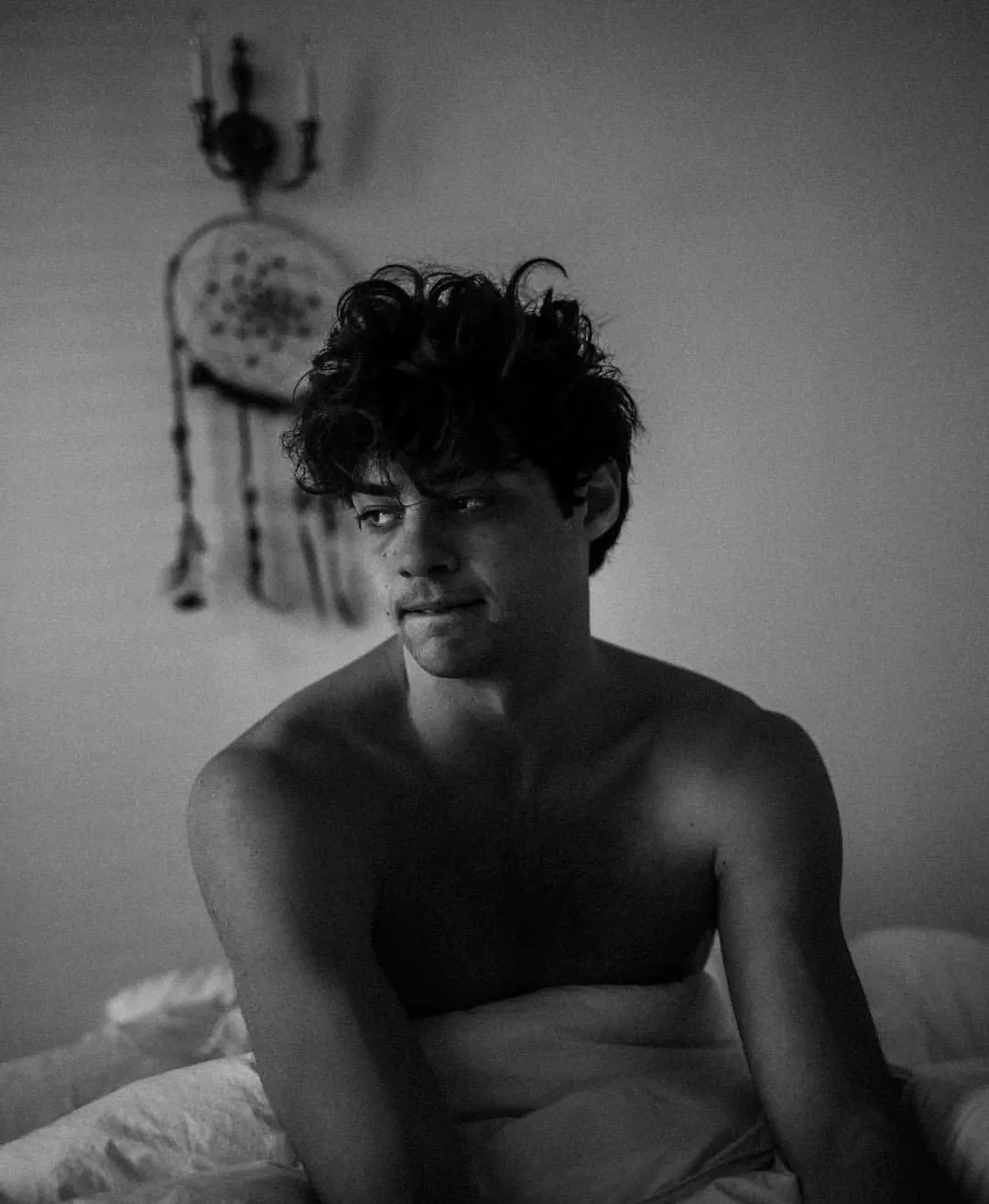 Noah Centineo nude