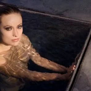 Olivia Wilde boob nua