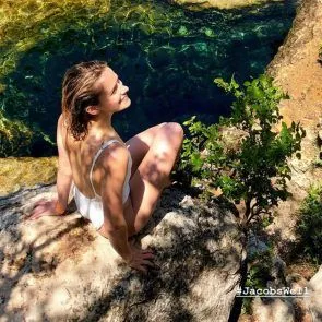 שנטל ואנסנטן ביקיני חם