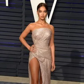 Shanina Shaik lange Beine