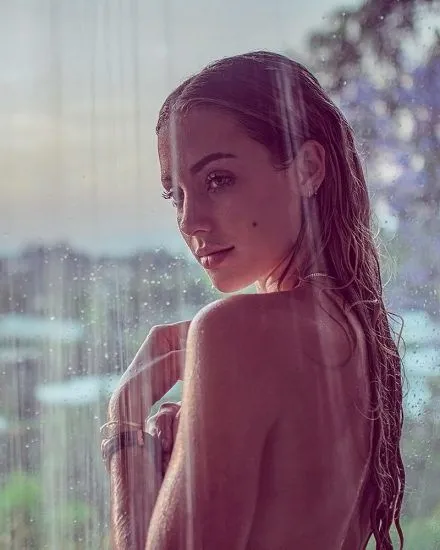 Чарлі Джордан душ