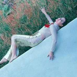 09-Rose-McGowan-Sexy-Naken