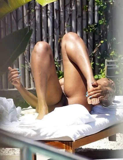 جینیٹ جیکسن عریاں بلی