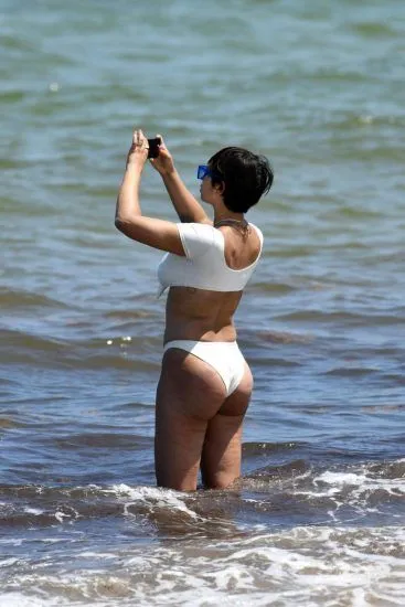 Jackie Cruz ass i bikini