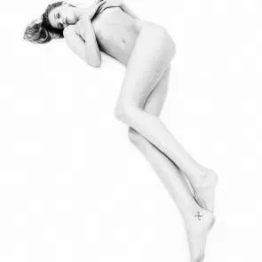 03-Abbey-Lee-telanjang