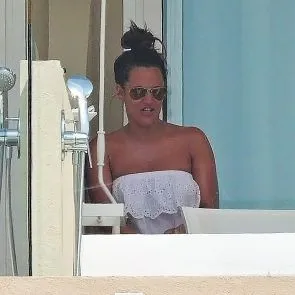 कैरोलीन फ्लैक्स सेक्सी स्तन