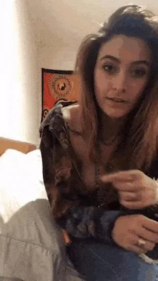 Paris Jackson Nip Slip on Snapchat Videosu