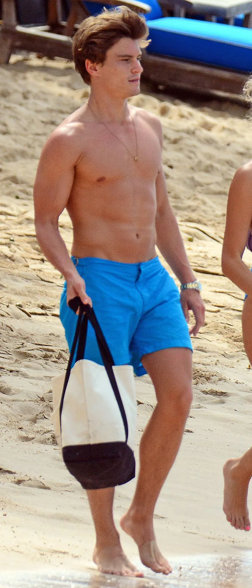 Oliver Cheshire Nude