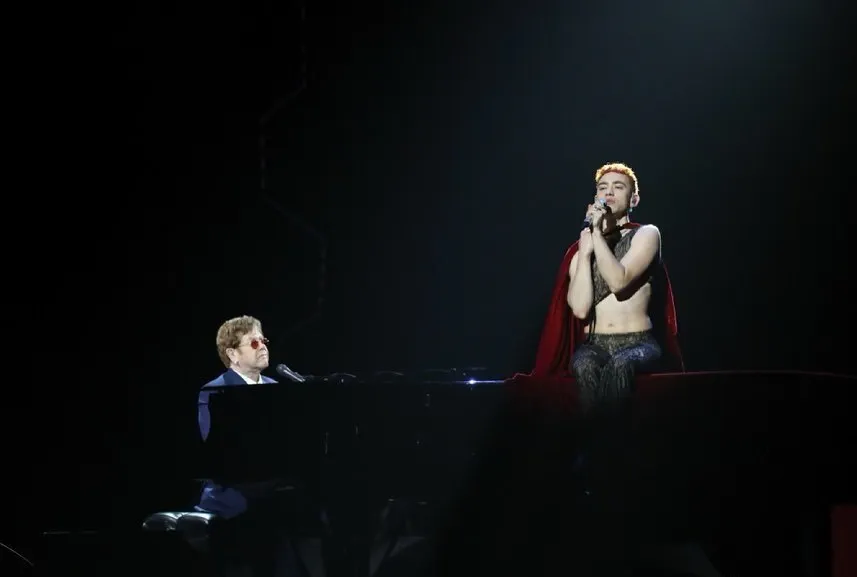 Olly Alexander sexy video