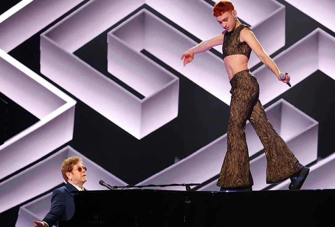 Olly Alexander gay sex