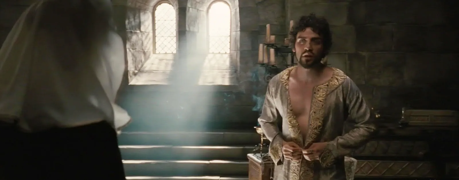 Oscar Isaac sexy scenes