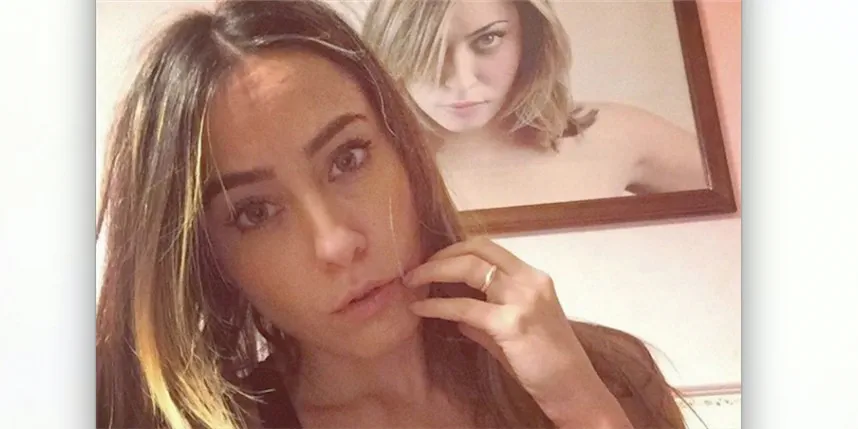 Paola-Saulino-Nude-Oral-Sex-113