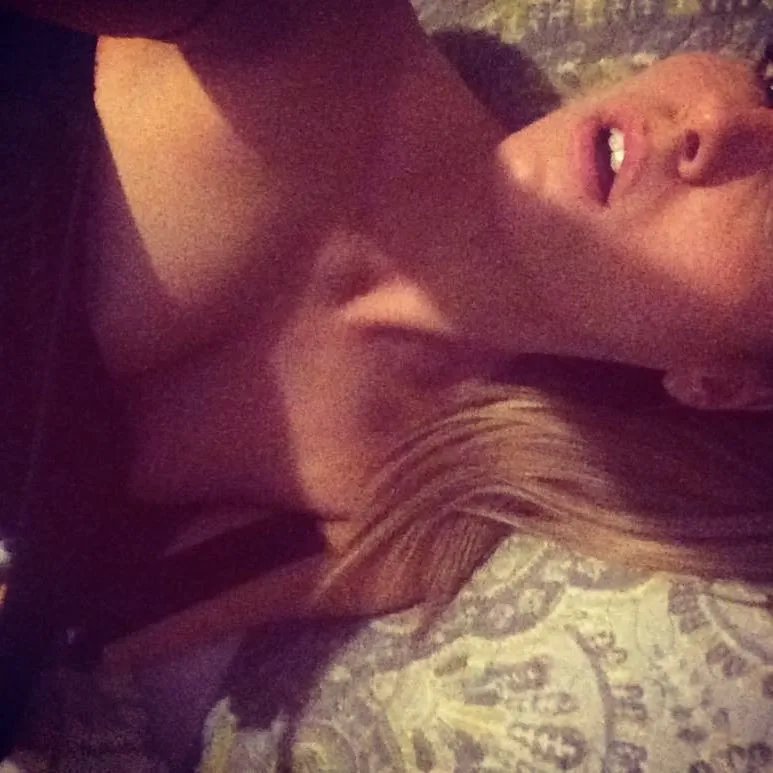 Paola-Saulino-Nude-Oral-Sex-63