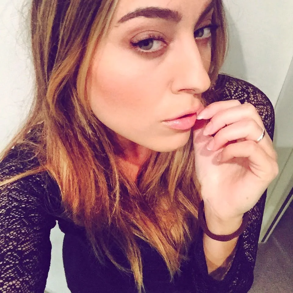 Paola-Saulino-Nude-Oral-Sex-68