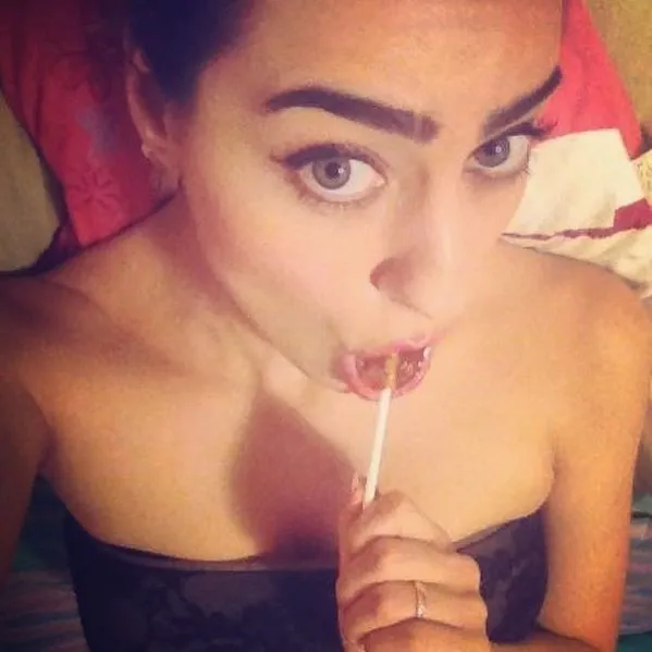 Paola-Saulino-Nude-Oral-Sex-78