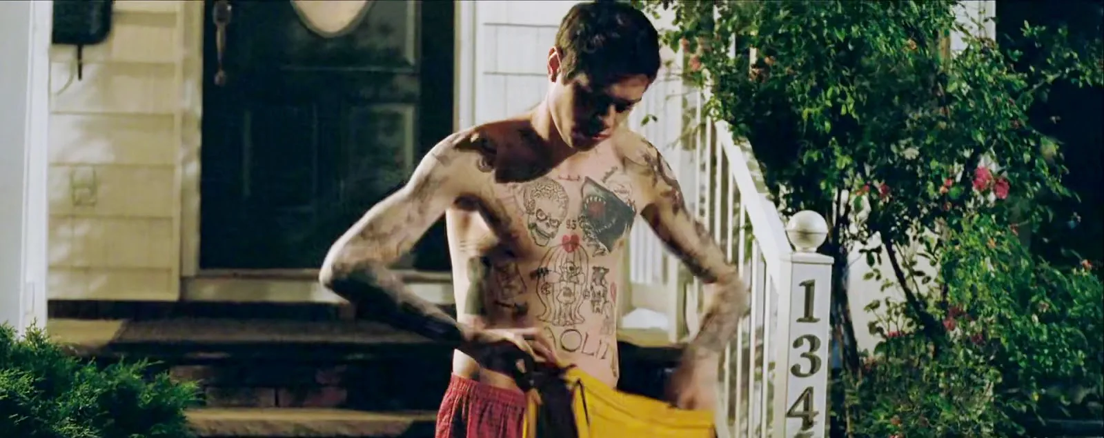 Pete Davidson shirtless scenes