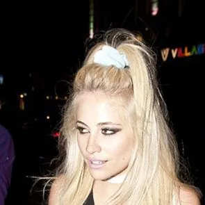 09-Pixie-Lott-Pussy-Slip