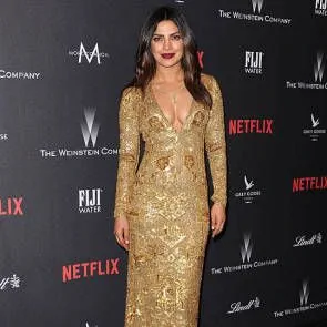 19-ప్రియాంక-చోప్రా-సెక్సీ