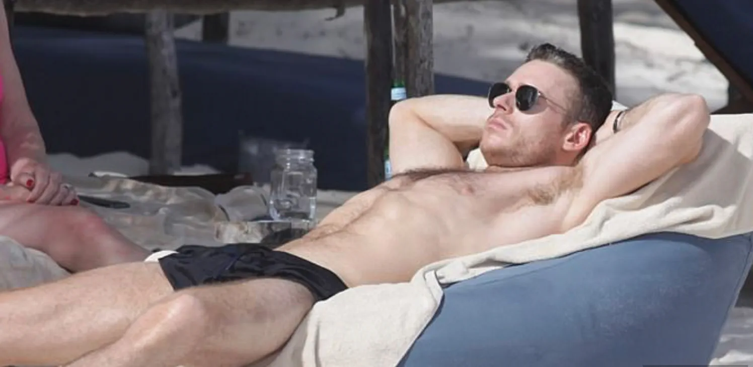 Richard Madden nudes