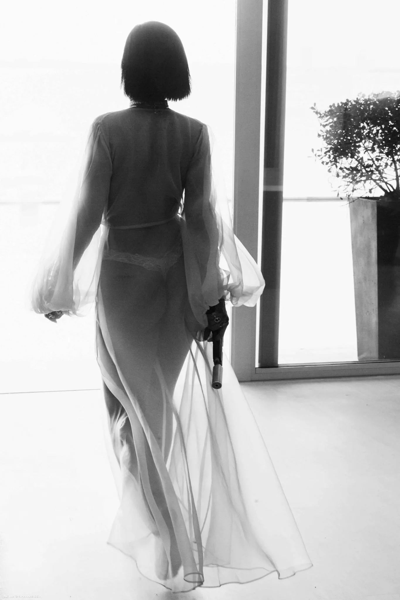 O nouă fotografie goală a lui Rihan