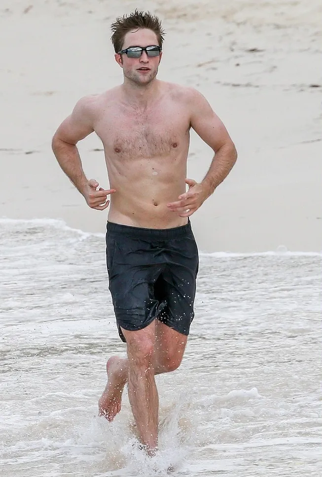 Robert Pattinson Nude