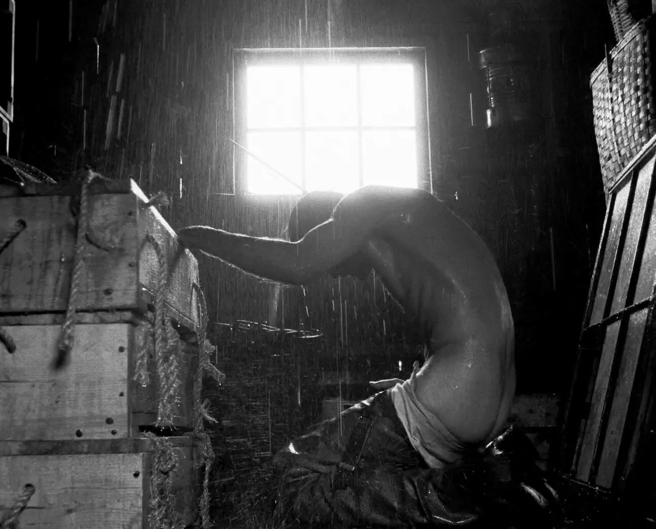 Robert Pattinson oops naked