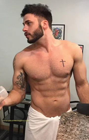 Rodrigo Marim Nude