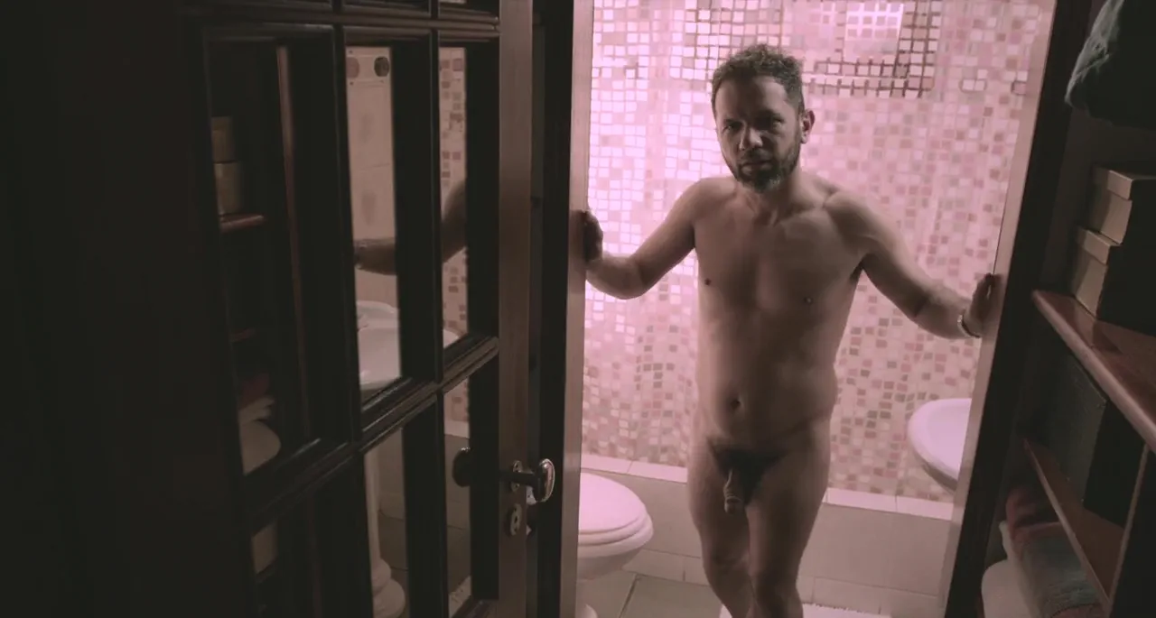 Ronaldo Serruya nude