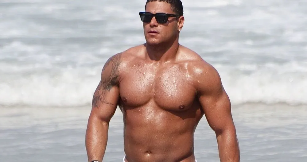 Ronnie Ortiz-Magro Nude