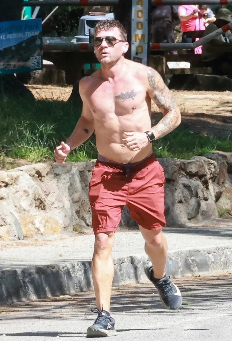 Ryan Phillippe porn