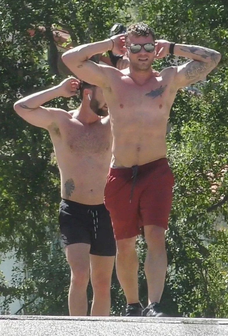 Ryan Phillippe shirtless
