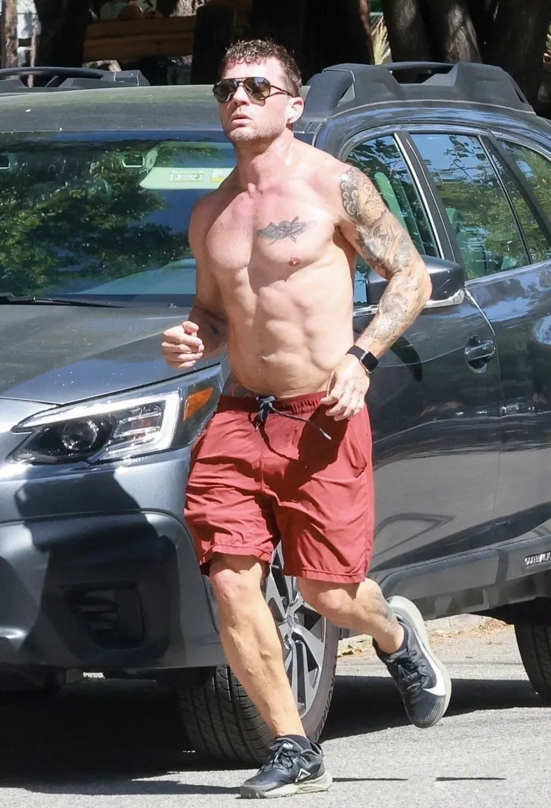 Ryan Phillippe naked