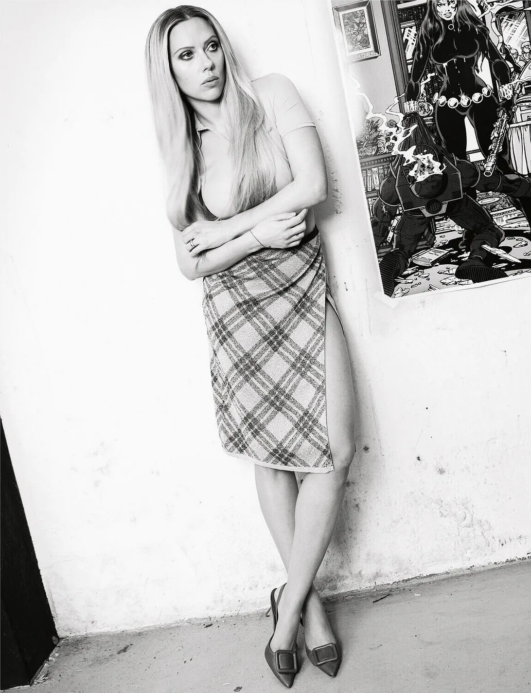 Scarlet Johansson Sexy Magazine MR (7 Photo)