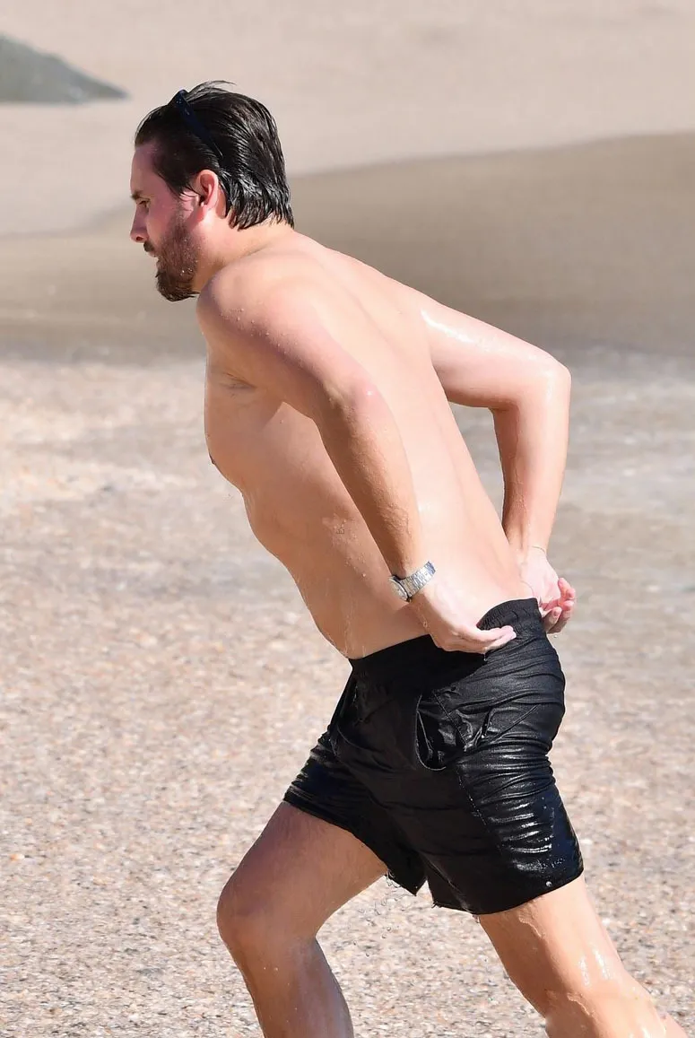 Scott Disick nudes pics