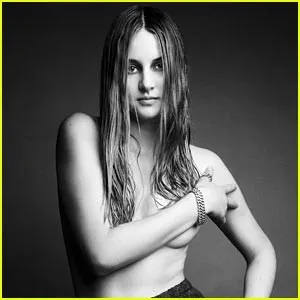 Shailene-Woodley-Nude-20