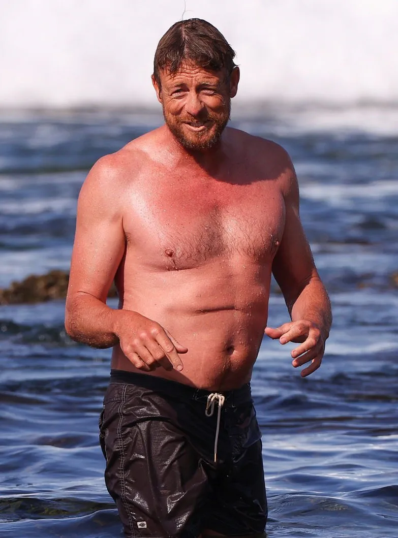 Simon Baker sexy photos