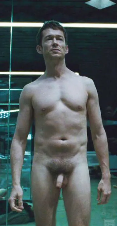 Simon Quarterman nude
