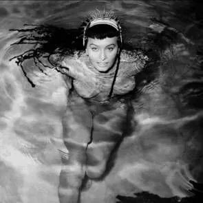 صوفيا لورين عارية 6