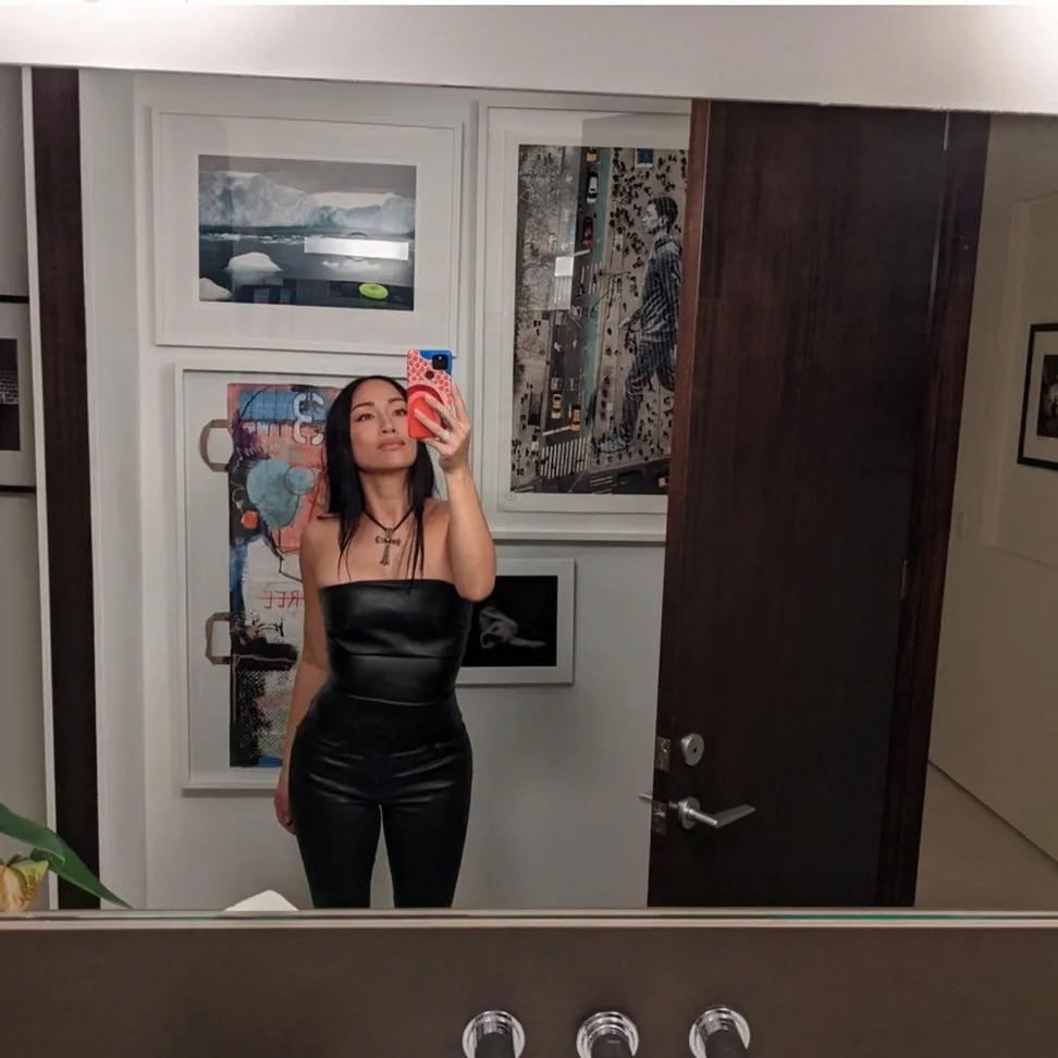 Stephanie Sheppard Selfie