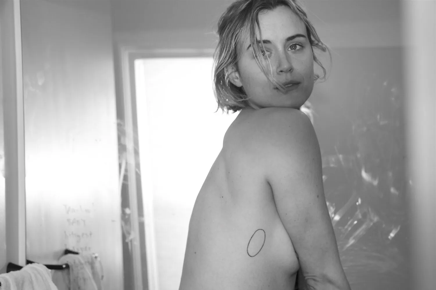 Taylor Schilling Topless