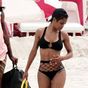 10-Teyana-Taylor-Sexy-Bikini