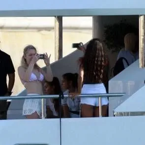 03-ティファニートランプビキニ