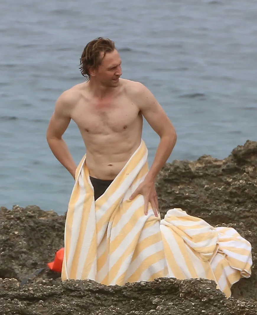 Tom Hiddleston paparazzi photos