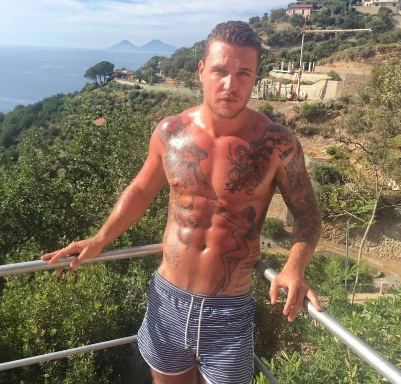 Tom Zanetti nude
