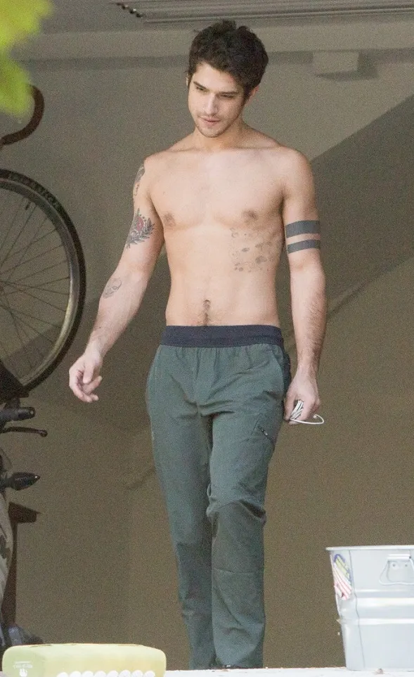 Tyler -pomo etsii ulkoväristä