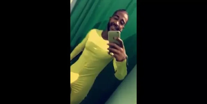 Η Amron φαίνεται καλή στην εργασία σε ένα προσωπικό βίντεο φωτογραφίας